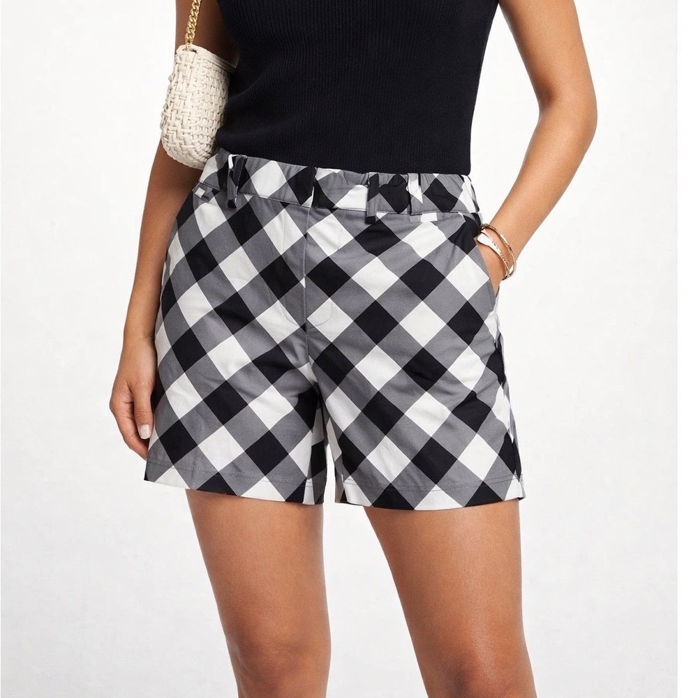 Ann Taylor Women Black White Classic Gingham Buffalo Check 5‎ Inch Short 6 NEW